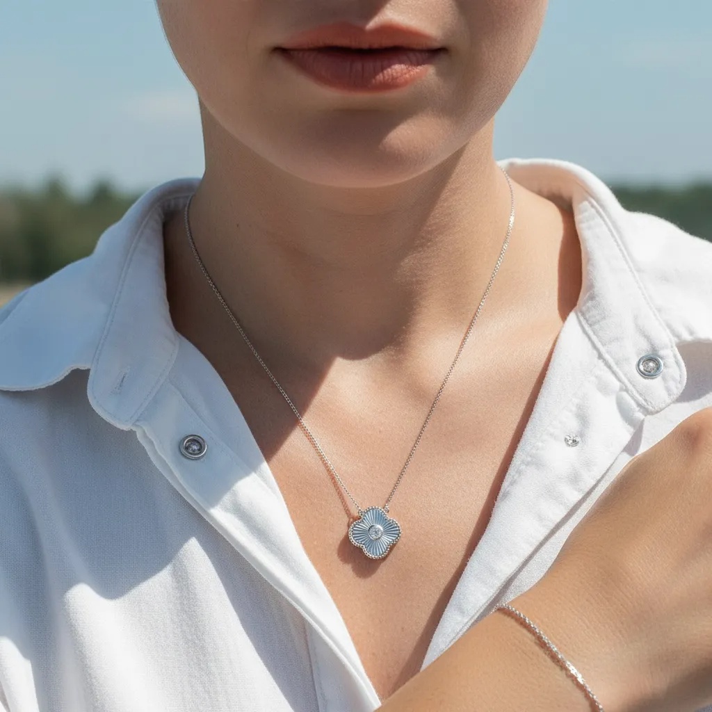 Diamond Clover Medallion Necklace - Gallery 6