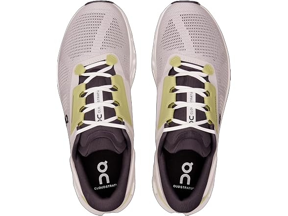 On Running Cloudstratus 3 Men's Shoes