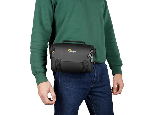 Lowepro Adventura SH 140 III 3L Shoulde