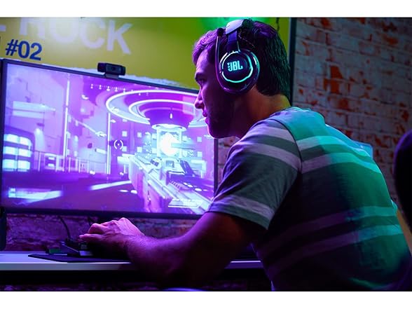 JBL QUANTUM 810 WIRELESS