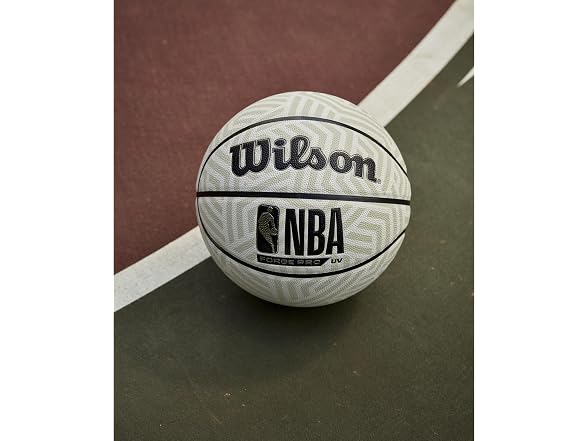 WILSON NBA Forge Pro UV Indoor/Outdoor