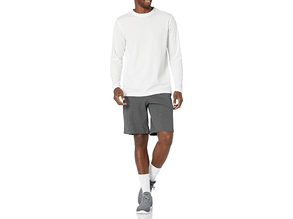 Amazon Essentials Men Performance Tech T-shirt