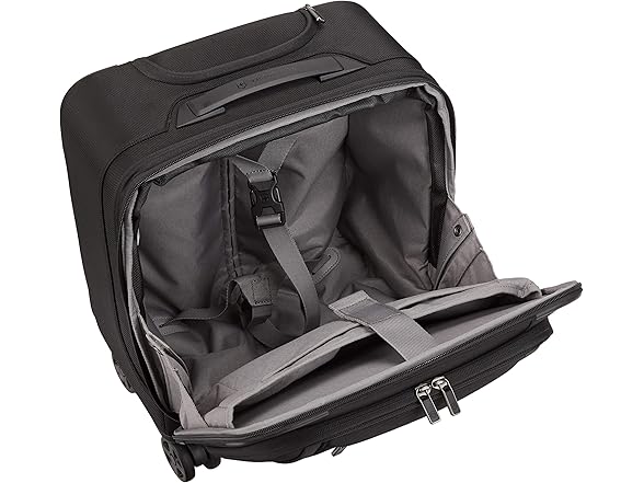  Victorinox Werks Traveler 6.0 Wheeled 