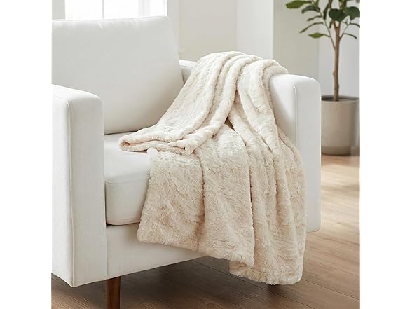Americanflat Faux Fur Throw Blanket