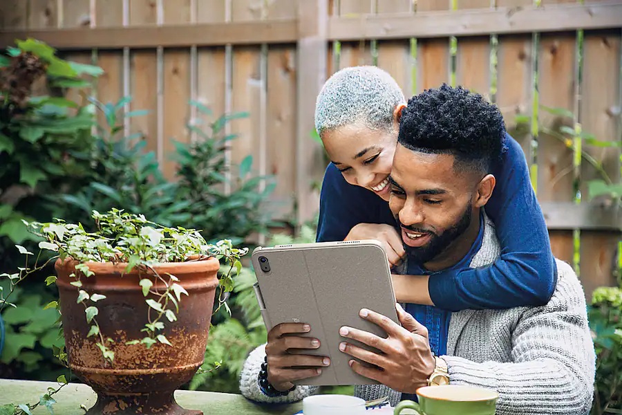 Logitech Combo Keyboard and Trackpad Case for iPad - Gallery 5