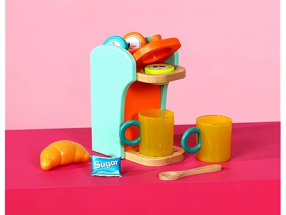 B. toys – Café au Play – Pretend Play