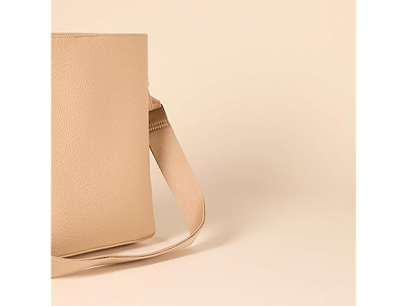  Amazon Essentials Soft Bucket HandBag
