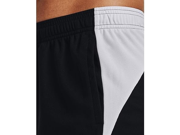 Under Armour Womens Baseline 6" Shorts