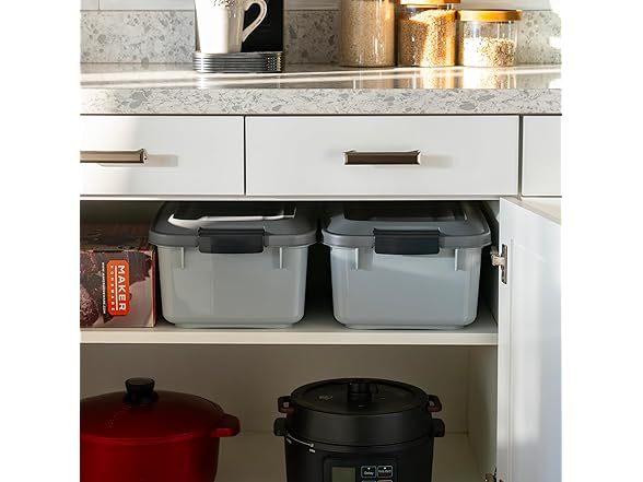 IRIS USA WeatherPro Airtight Pet Food Storage Container