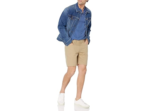 Amazon Essentials Men's Slim-Fit Short