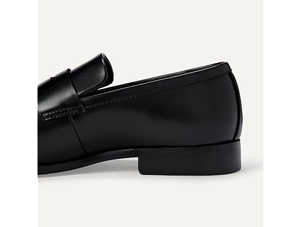 Amazon Essentials Men's Square Apron Toe Penny Loafer