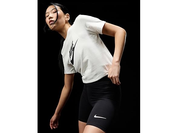 Nike Womens Sportswear Classic Shorts (M)