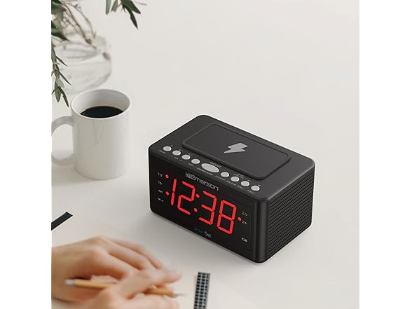 Emerson Smartset Wireless Charging Alarm Clock Radio