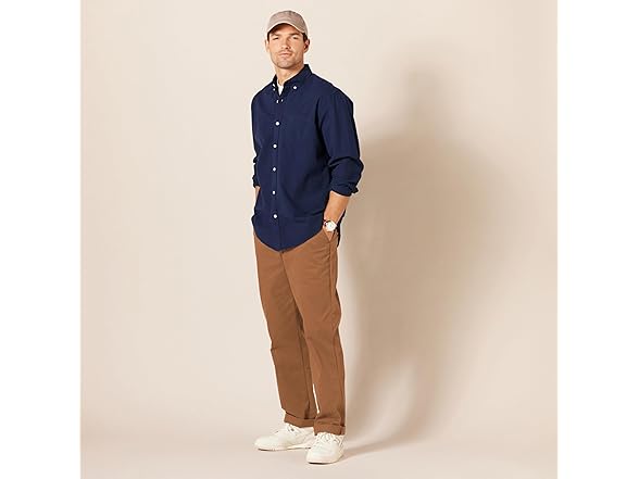 Amazon Essentials Mens ClassicFit WrinkleResistant Chino