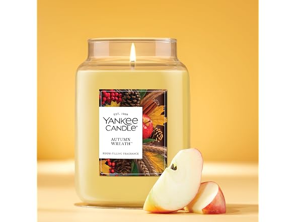 Yankee Candle Autumn Wreath, Thanksgiving Scented 22Oz