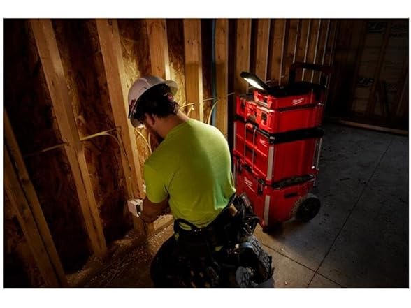 Milwaukee Electric - M12. PACKOUT. Flood Light W/USB Charging (Open Box)