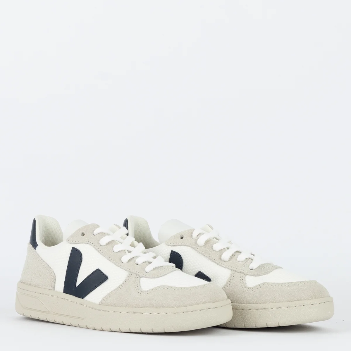Veja V-10 Women's Shoes (8) - Gallery 5