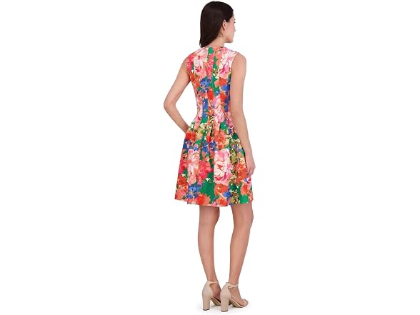 Vince Camuto Women (2) Sleeveless Square Dress