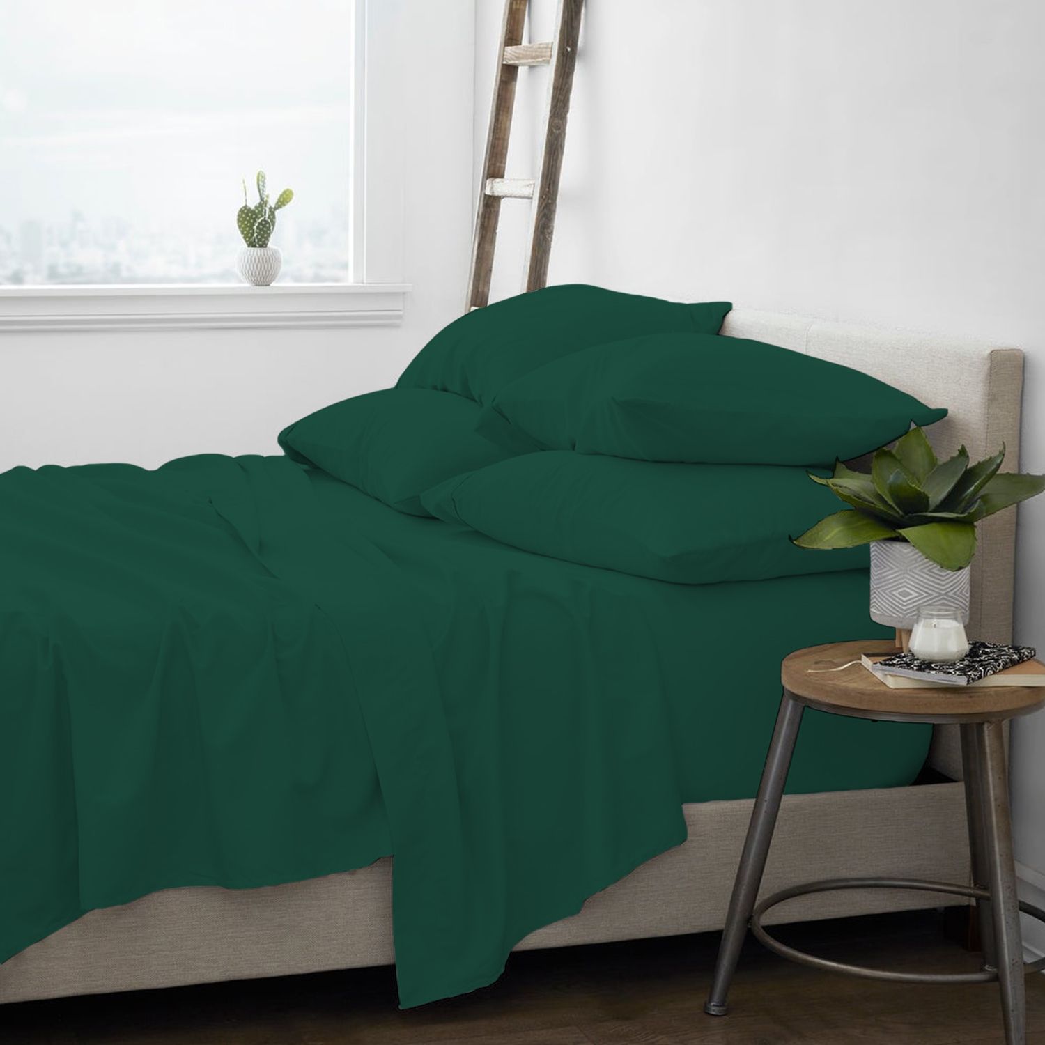 Premium Quality Super Soft Bed Sheet Set - Gallery 30