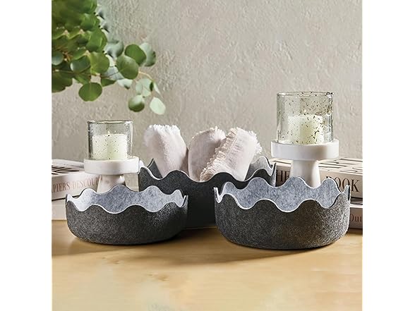 47th & Main Set of 3 Decorative Scalloped Felt Baskets Charcoal
