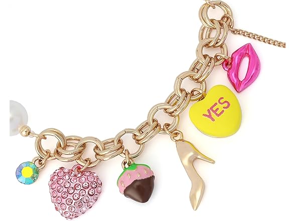 Betsey Johnson Sweetheart Pearl Bracelet