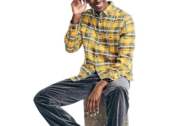 Nautica Mens Sustainably Crafted Plaid Flannel Shirt (M)