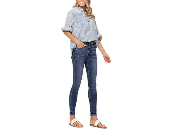 Judy Blue Women (11) Handsand Mid Rise Jeans