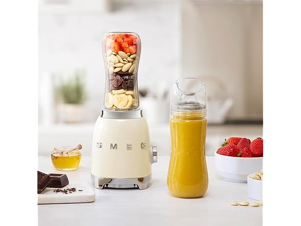 SMEG 50's Retro Style Personal Blender VARIES