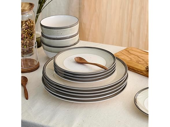 Earth & Clay Harlow 12-Piece Dinnerware Set Earthenware, Beige