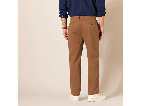Amazon Essentials Mens ClassicFit WrinkleResistant Chino
