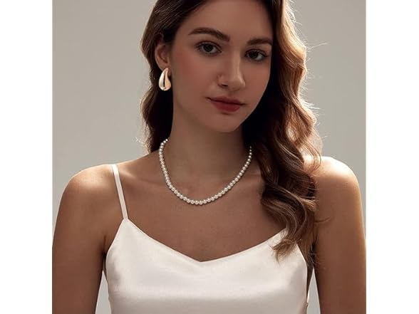 NIUTA Gold Teardrop Earrings for Women