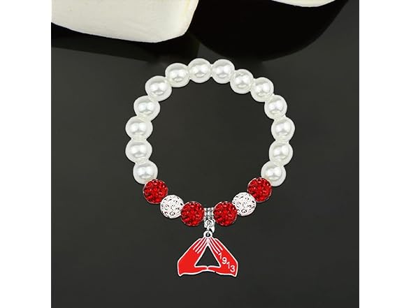 Husuru Delta Pearl Bracelet
