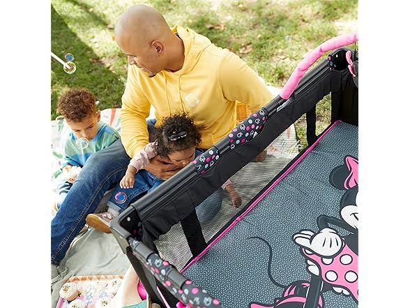 Disney Baby Mickey Play Yard w/Bassinet