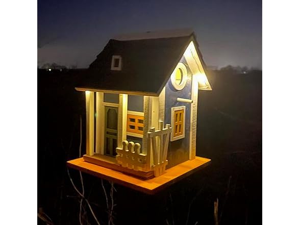 Sunnydaze Decor HB-631 Birdhouse w/ Solar, Charming Cottage