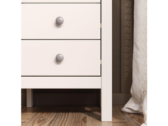 Jela 3-Drawer End Table/Nightstand