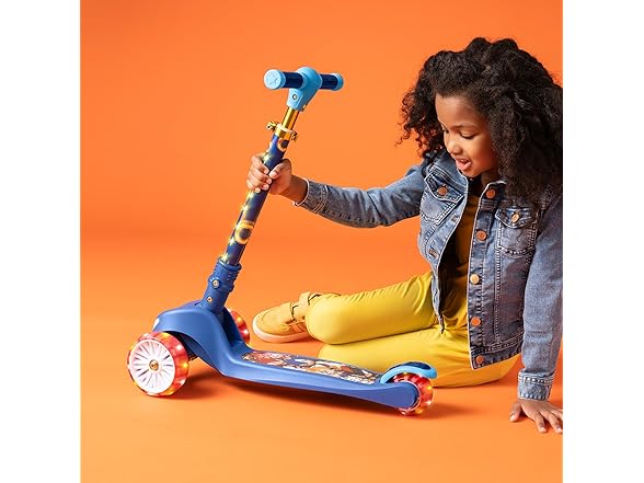 Jetson Sonic Three-Wheel Light Up Kick Scooter