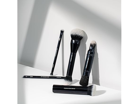 Lune+Aster Lune+Aster Foundation Brush