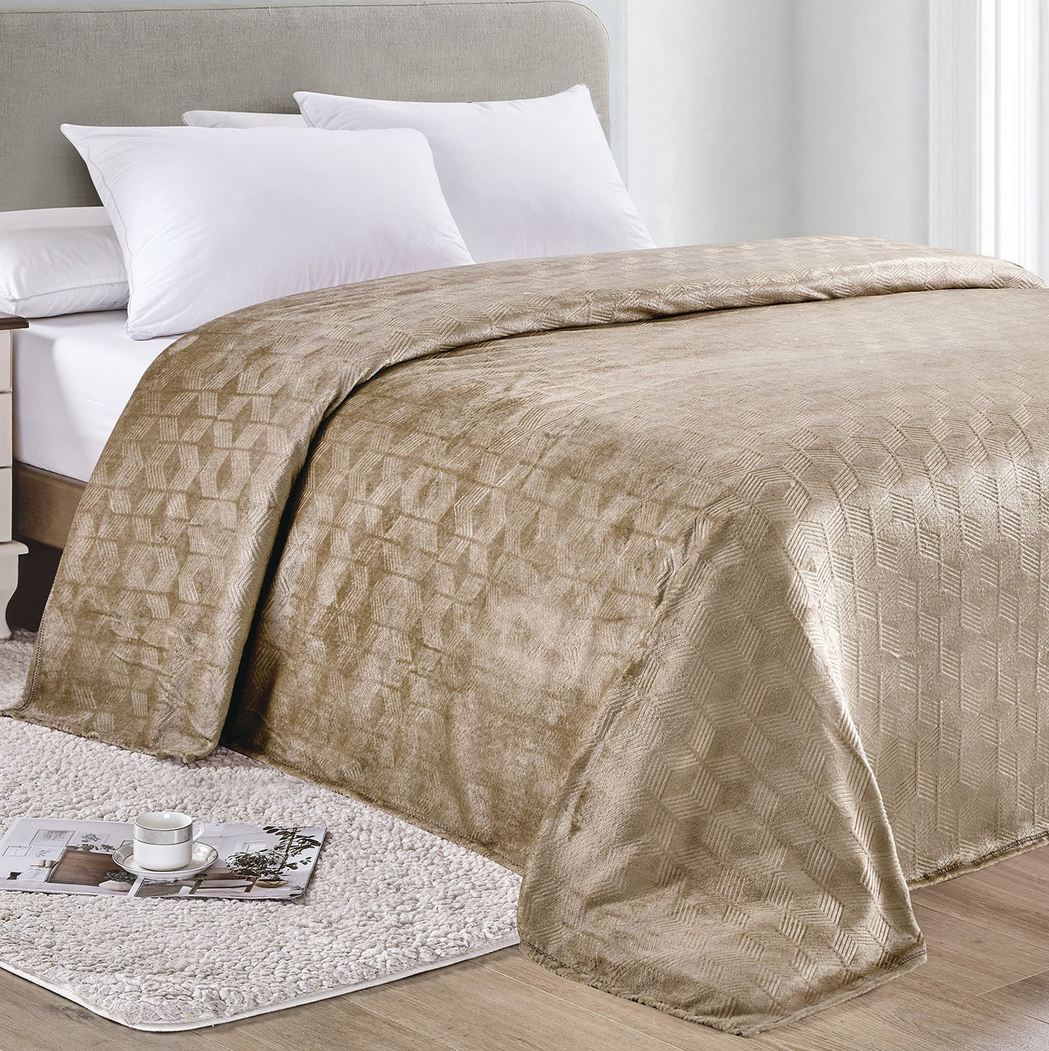 Luxury Home Armani Embossed Microplush Blanket - Gallery 14
