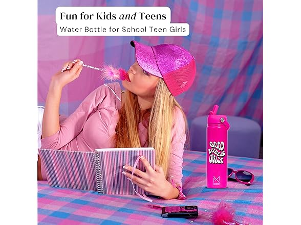 MODERN Cute 22 oz Preppy Water Bottle