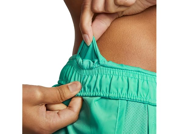 Nike Women (L) Dri-fit Tempo Track 3.5 Shorts