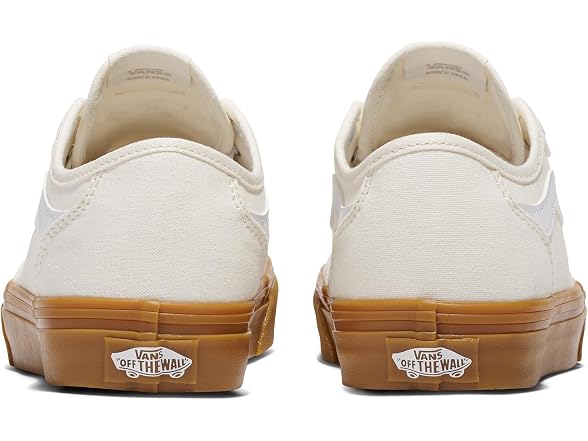 Vans Women's Filmore Decon Shoe - Low-Top Fashion
