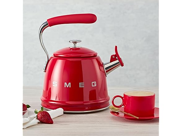 SMEG Retro Stovetop Whistling Kettle