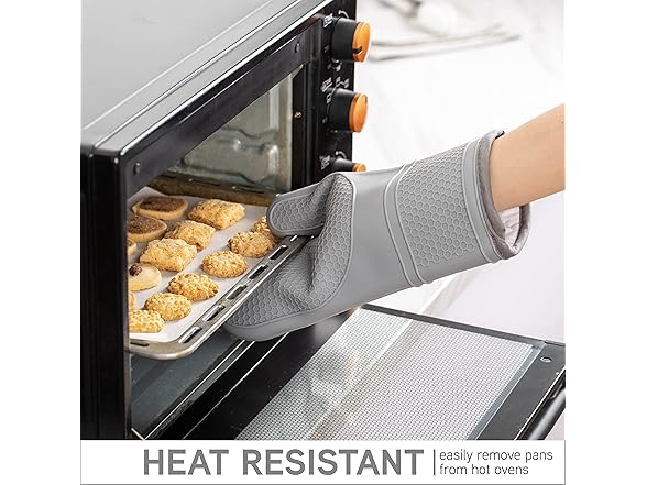 COOK WITH COLOR Silicone Oven Mitts