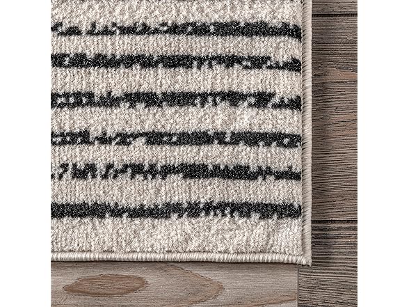 Nuloom Romina Black/Ivory Rug, 5' x 8'