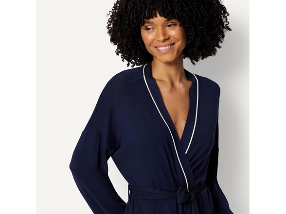 Amazon Essentials Women's Long Sleeve Robe