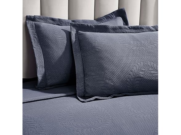 Superior Cotton Bedspread 3 Piece Floral Wreath Matelasse Set
