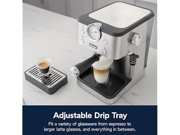 De’Longhi Classic Espresso Machine with Milk Frother
