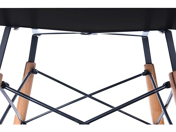 LeisureMod Dover Round Dining Table