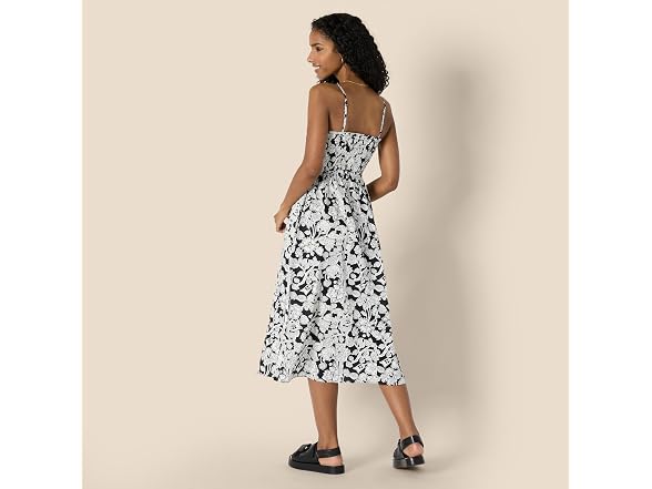 Amazon Essentials Women Regular-fit Smocked Dress