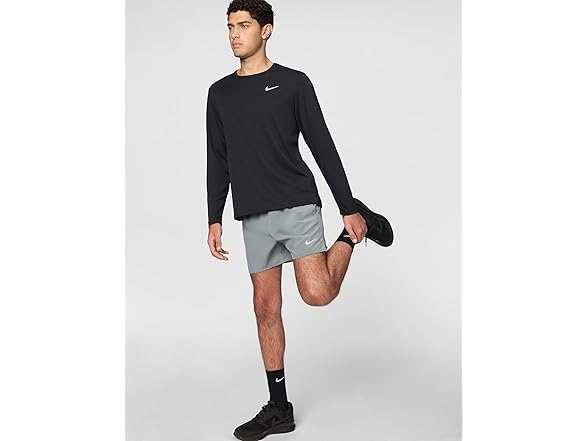 Nike Mens Challenger DriFit Shorts (XXL)
